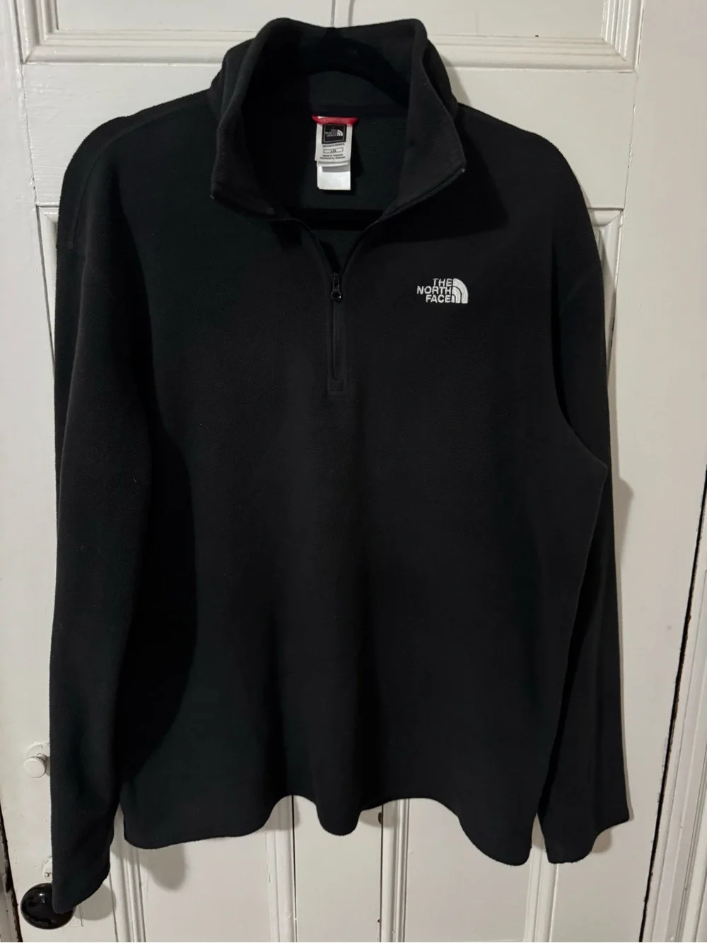 The North Face Men's Black Quarter-Zip Fleece Pullover